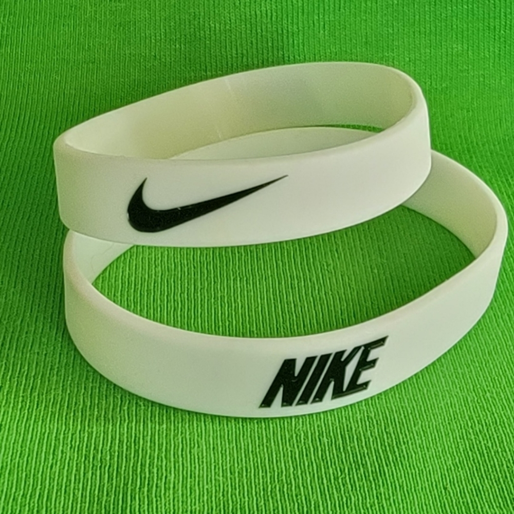 NIKE white bracelet Men boys Women bangle set of 2 Rubber bracelets New
